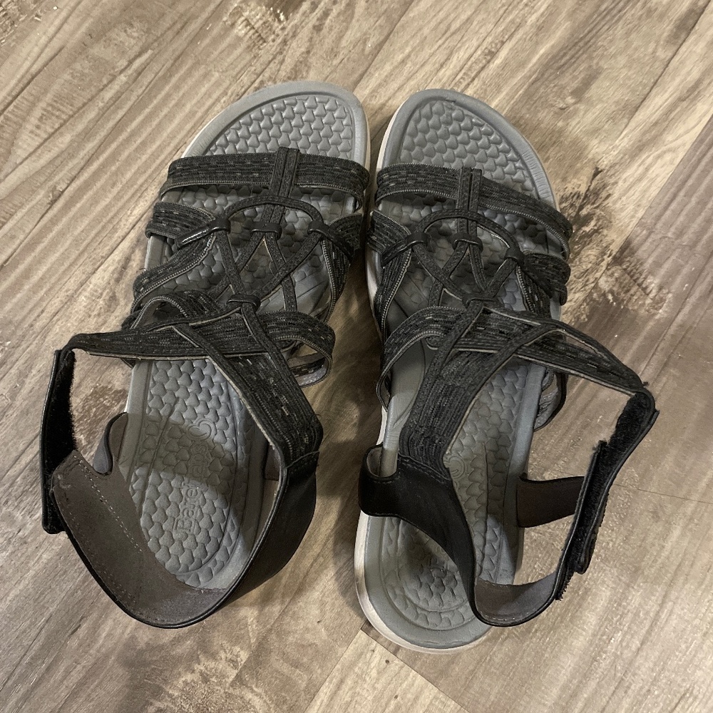 Baretraps women’s sandals size 8.5